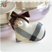 Elegant Heart Shape Hair Clip With Bow And Pearl Decoration