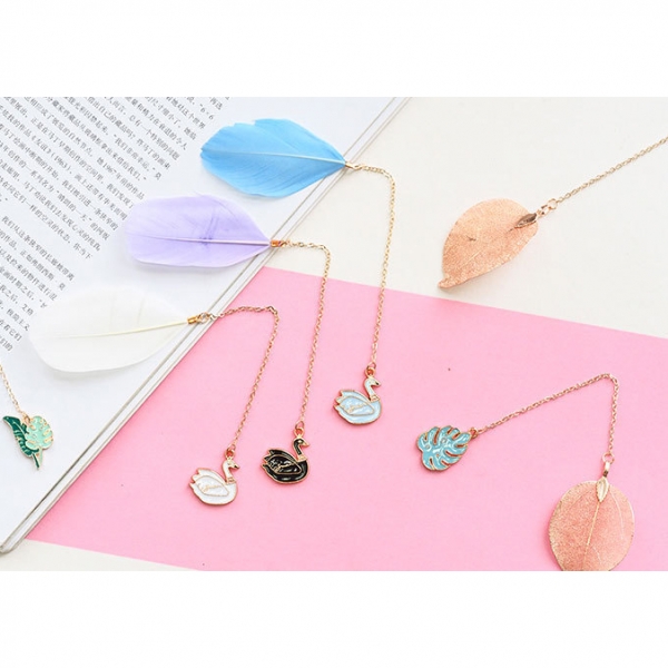Swan Pendant Bird Feather Luxury Metal Chain Bookmarks Book Markers Readers Gift